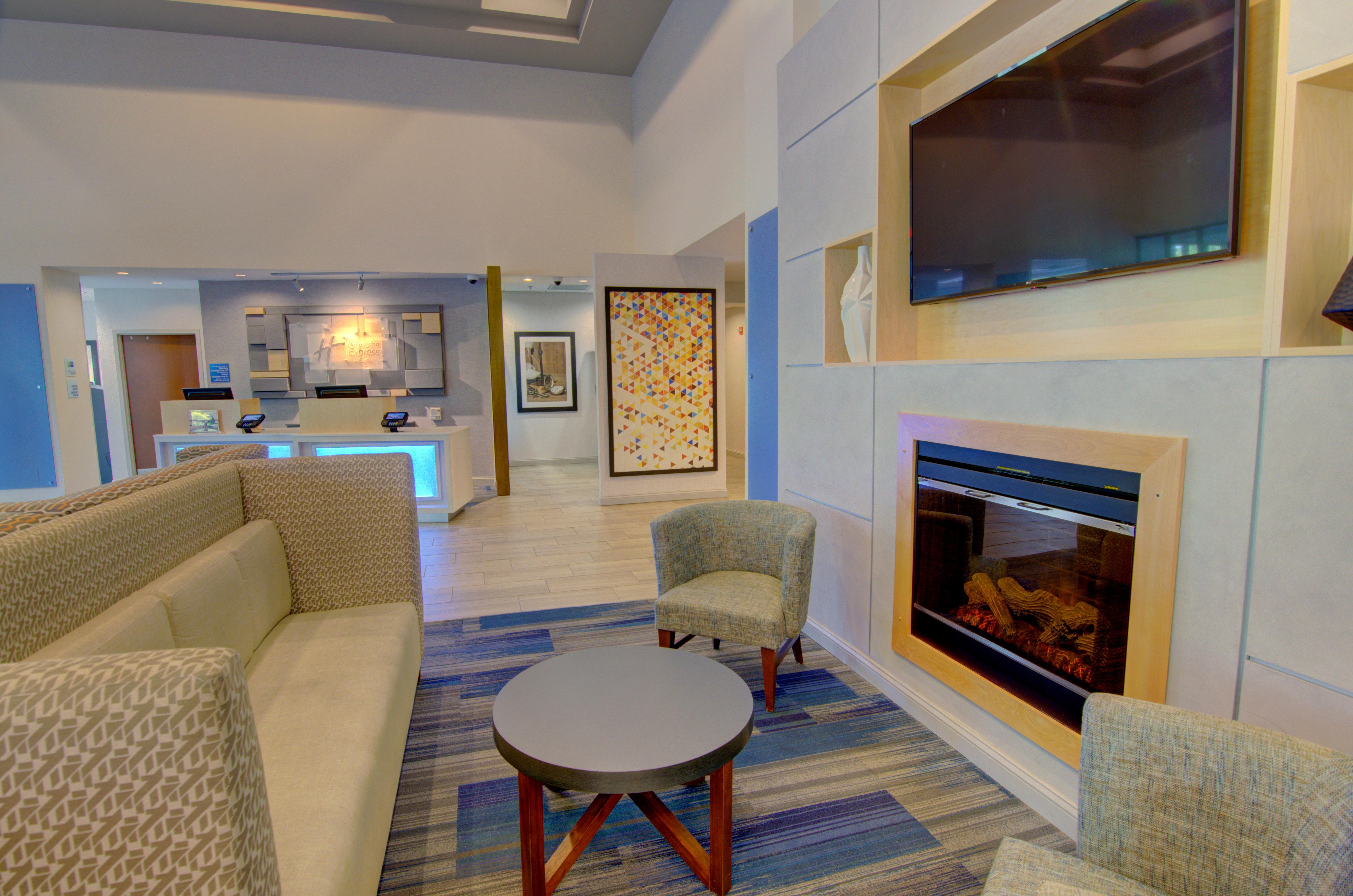 Holiday Inn Express Blacksburg By Ihg Eksteriør billede